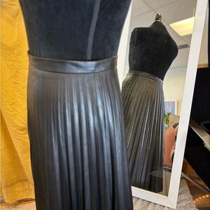 7 For All Mankind Sleek Black Skirt